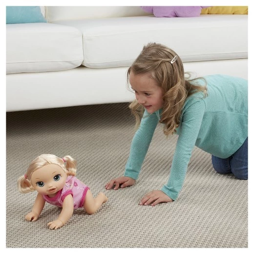 Baby Alive Baby Go Bye Bye Blonde - هاسبرو - Image 2