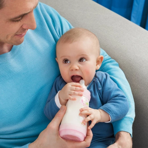 MAM Easy Start Self Sterilising Anti-Colic Bottle, Slow Flow (Designs May Vary) - 160 ml, 1 Bottle Only - أزرق - ام اند ام - Image 8