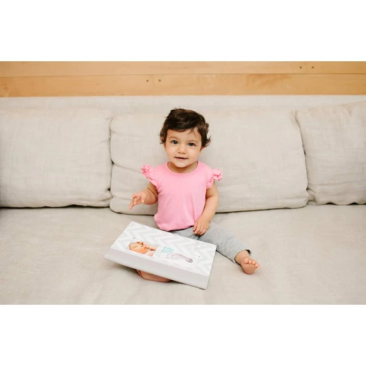 PearHead My Memory Baby Book Chevron, Gray - بيرهيد - Image 15