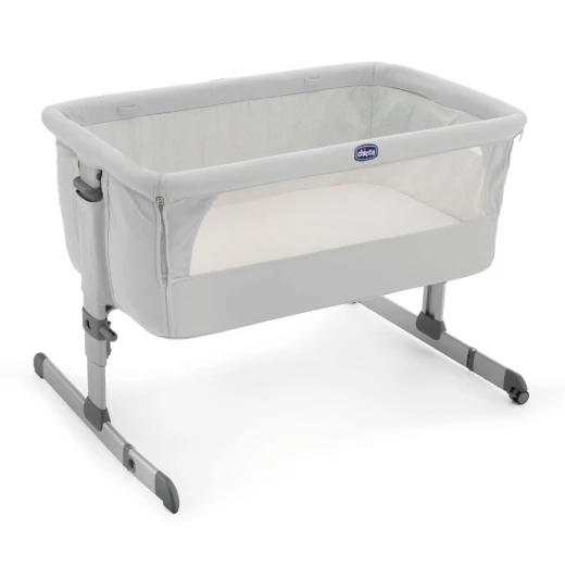 Chicco Next 2 Me Bedside Crib - Silver Chicco Next 2 Me Bedside Crib - Silver