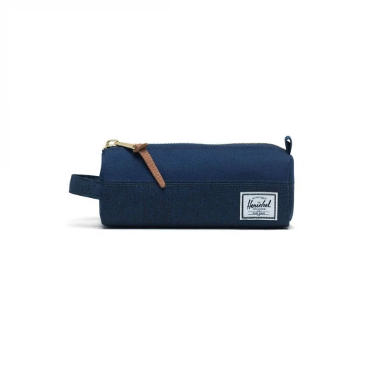 Herschel Settlement Case Color: Medvl Bl/Crosh Herschel Settlement Case Color: Medvl Bl/Crosh