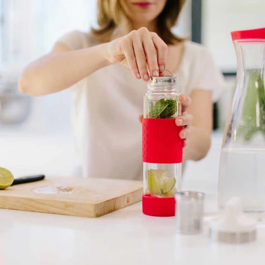 SIGG Thermo Flask Hot & Cold Glass Red Bottle 0.4 L - SIGG - Image 2