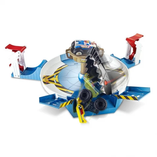 Hot Wheels® Monster Trucks Mecha Shark Face-Off Play Set Hot Wheels® Monster Trucks Mecha Shark Face-Off Play Set