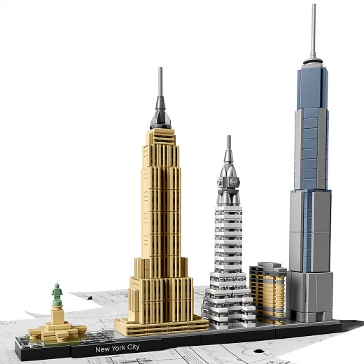 LEGO Architecture New York City Model Building Set, Skyline Collection with 4 Buildings and Minature Statue of Liberty - ليجو - Image 2