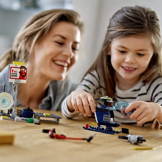 LEGO Juniors: Elastigirl's Rooftop Pursuit - ليجو - Image 3