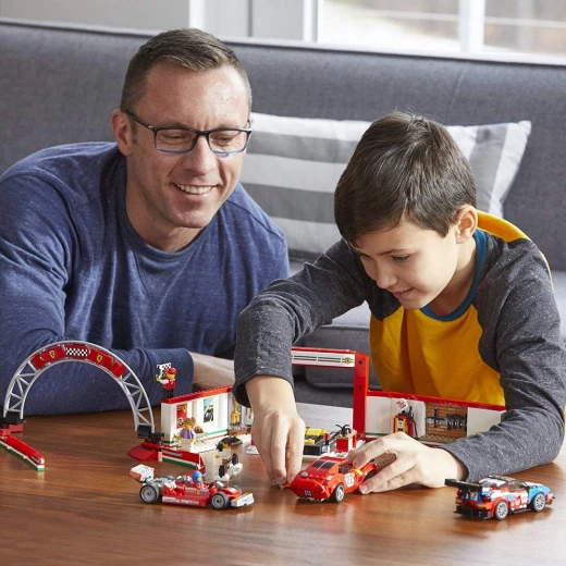 LEGO Speed: Ferrari Ultimate Garage - ليجو - Image 4