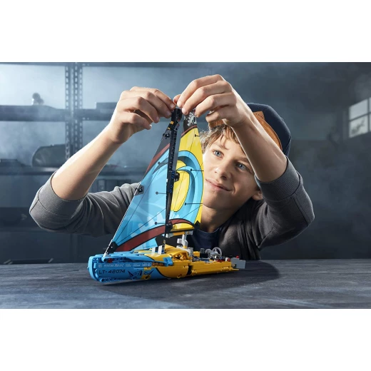 LEGO Technic: Racing Yacht - ليجو - Image 5