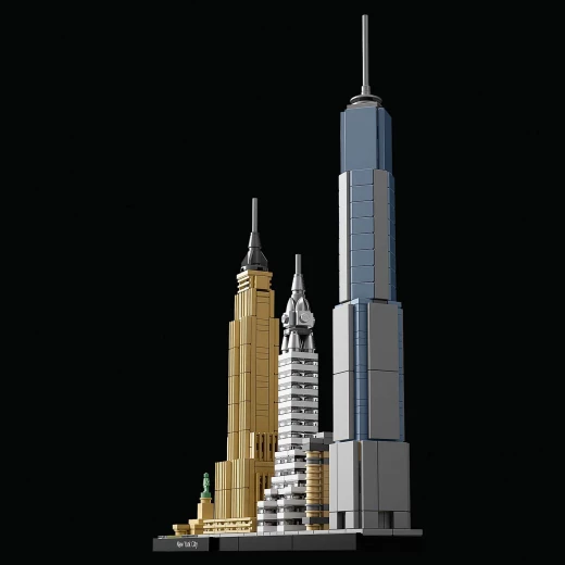 LEGO Architecture New York City Model Building Set, Skyline Collection with 4 Buildings and Minature Statue of Liberty - ليجو - Image 7