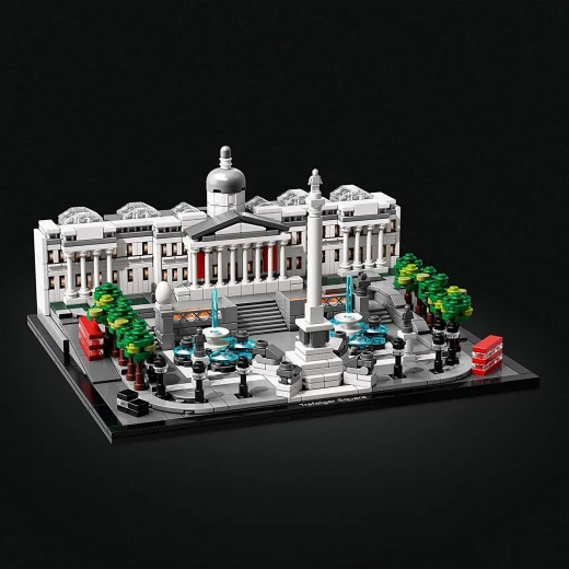 LEGO Architecture Trafalgar Square Building Set with London Landmark National Gallery Collectible Model, 1197 pieces. - ليجو - Image 3