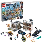 LEGO Marvel Avengers Compound Battle Building Set includes Toy Car, Helicopter, and popular Avengers Characters Iron Man, Thanos and more (699 Piec - ليجو