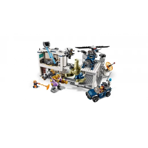 LEGO Marvel Avengers Compound Battle Building Set includes Toy Car, Helicopter, and popular Avengers Characters Iron Man, Thanos and more (699 Piec - ليجو - Image 4