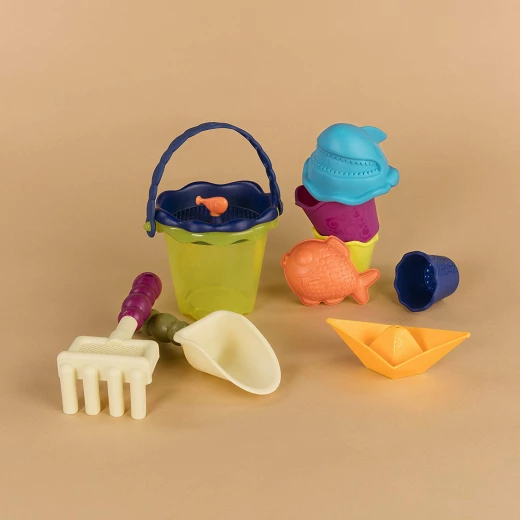 B. toys – Wavy-Wagon – Travel Beach Buggy (Sea Blue) with 11 Funky Sand Toys - بي. تويز - Image 2