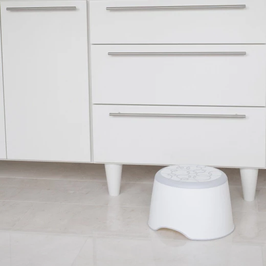 Ubbi Step Stool- Grey - يوبي - Image 4