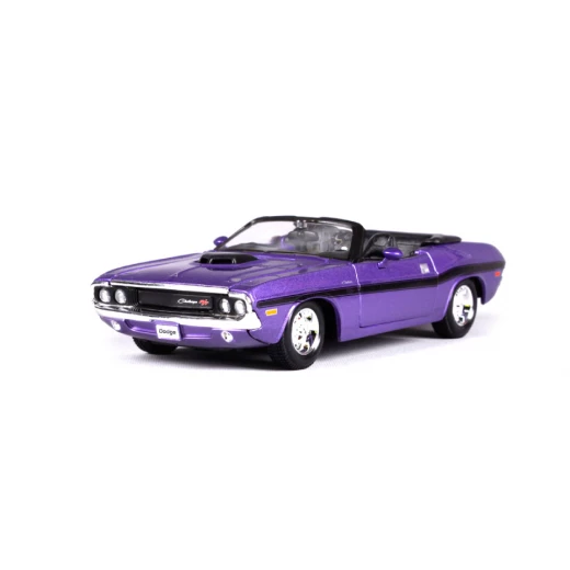 Maisto Dodge Challenger R/T Convertible (1970, 1/24 scale diecast model car, Purple) Maisto Dodge Challenger R/T Convertible (1970, 1/24 scale diecast model car, Purple)