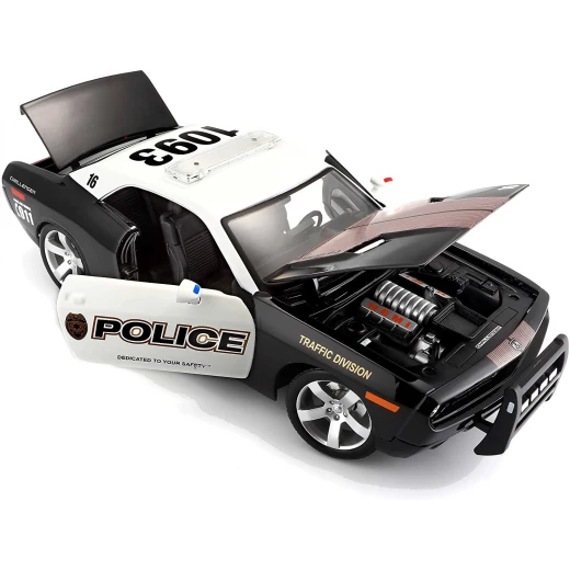 Maisto 1:18 2006 Dodge Challenger Concept Special Edition - مايستو - Image 3