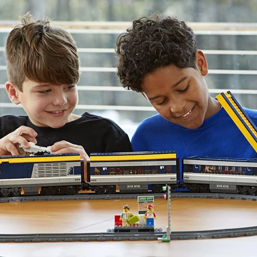 LEGO City Passenger Train - ليجو - Image 3