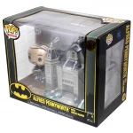 Funko: Pop! Town: Batman 80th Anniversary Wayne Manor with Alfred! - فانكو
