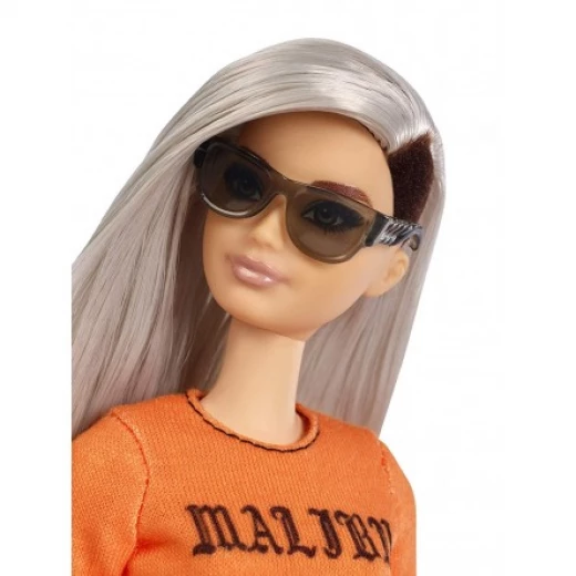 Mattel Barbie Doll With Orange Blouse Malibu - باربي - Image 3
