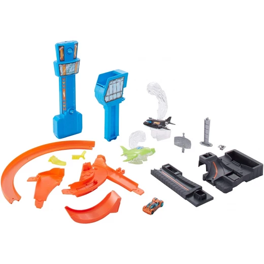 Hot Wheels Jet Jump Airport Track Play Set Motorized Jet Action 1 Vehicle Included - هوت ويلز - Image 3