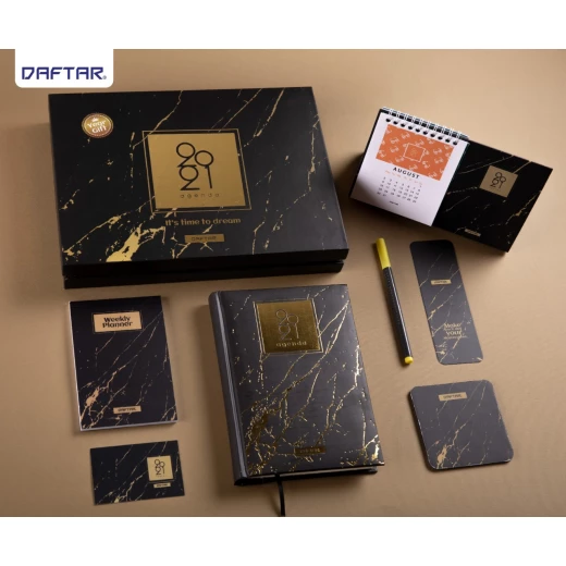 Daftar 2021 Agenda with Accessories, Black & Gold Daftar 2021 Agenda with Accessories, Black & Gold