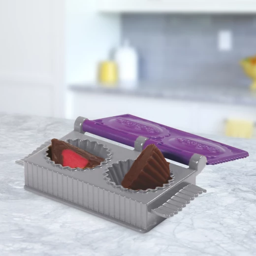 مجموعة اللعب بتصميم آلة حلوى الملونة بالألوان من بلاي دو - بلاي دوه - Image 3