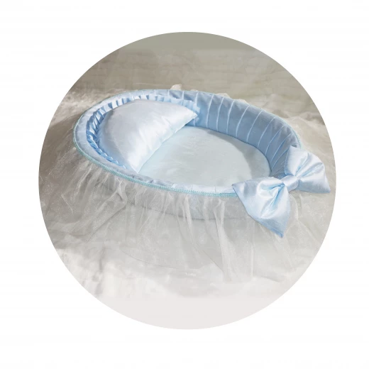 Newborn Carry Cot with Lace & Pearls, Blue