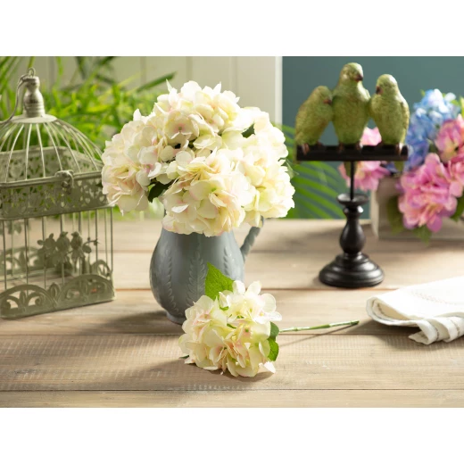 Madame Coco - La Bambola Hydrangea, Light Pink Madame Coco - La Bambola Hydrangea, Light Pink