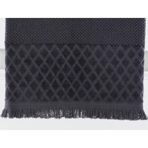 Madame Coco - Velvet Detail Bath Towel, Anthracite - مدام كوكو - Image 2