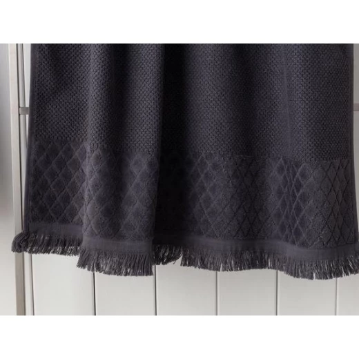 Madame Coco - Velvet Detail Bath Towel, Anthracite - مدام كوكو - Image 2