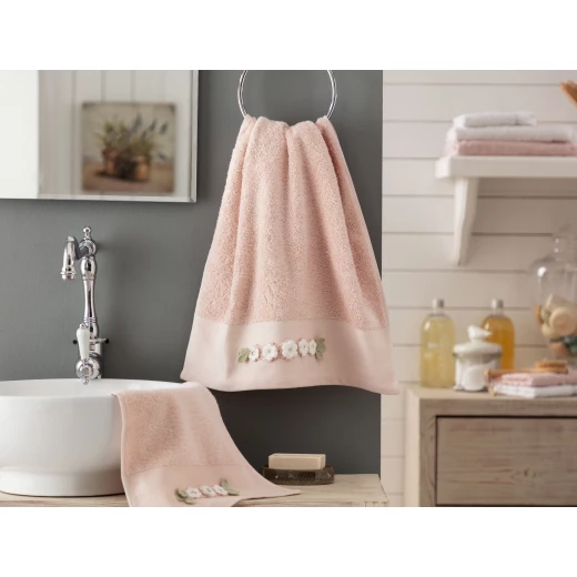 Madame Coco - Elicia Crochet Face Towel Madame Coco - Elicia Crochet Face Towel