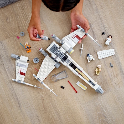LEGO Luke Skywalker's X-Wing Fighter - ليجو - Image 4