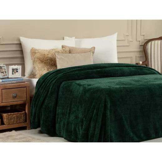 Madame Coco Estee Double Sherpa Plain Blanket - Dark Green