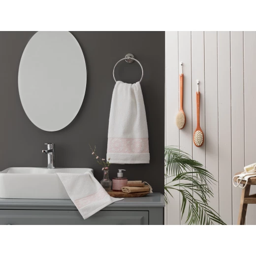 Madame Coco Chambre Border Jacquard Face Towel - White / Baby Pink Madame Coco Chambre Border Jacquard Face Towel - White / Baby Pink