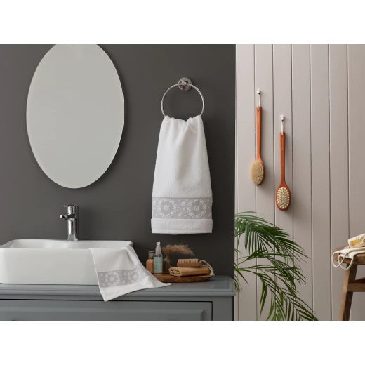 Madame Coco Chambre Border Jacquard Face Towel - White / Gray Madame Coco Chambre Border Jacquard Face Towel - White / Gray