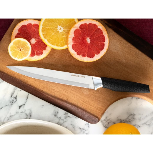 سكين تقطيع من مدام كوكو سكين تقطيع من مدام كوكو