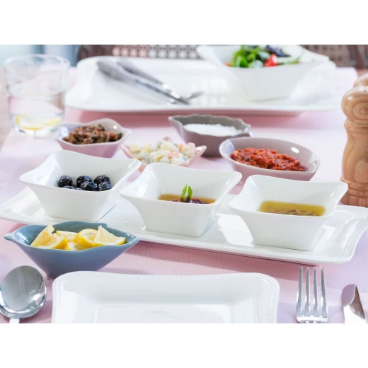 مجموعة صحون سبرنغ عظم صينية من مدام كوكو مجموعة صحون سبرنغ عظم صينية من مدام كوكو