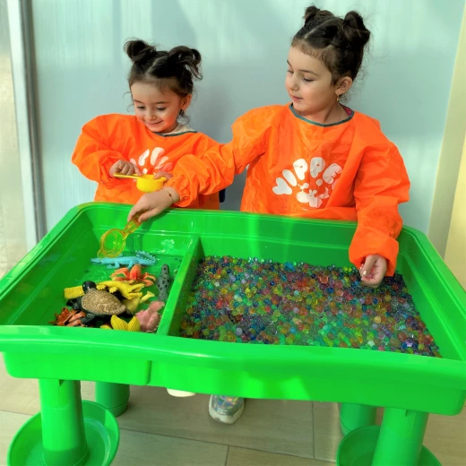 طاولة الرمل والألعاب الحسية للأطفال من يببي - يببي - Image 2