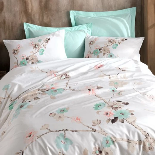 طقم وجه لحاف بتصميم مطبوع باللون الأبيض حجم كوين 4 قطع من نوفا هوم طقم وجه لحاف بتصميم مطبوع باللون الأبيض حجم كوين 4 قطع من نوفا هوم