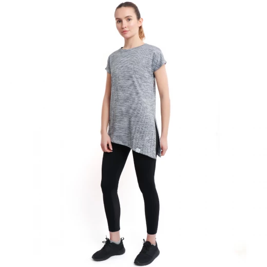 RB Women's Side High-Low T-Shirt, Medium Size, Striped Black & White Color RB Women's Side High-Low T-Shirt, Medium Size, Striped Black & White Color