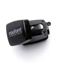 مبراة أقلام المكياج الاحترافية من Radiant للأقلام الناعمة مع أداة تجميع لأقلام العيون والشفاه