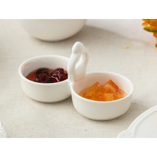 وعاء صوص صغير الحجم، قطعتين من مدام كوكو وعاء صوص صغير الحجم، قطعتين من مدام كوكو