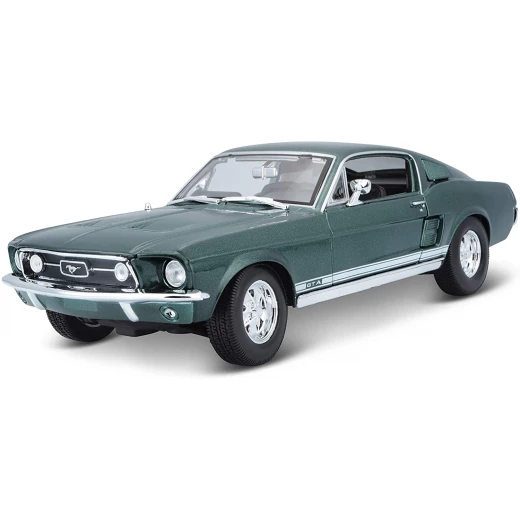 Maisto 1967 Ford Mustang GTA Fastback, Scale 1:18, Green Color Maisto 1967 Ford Mustang GTA Fastback, Scale 1:18, Green Color