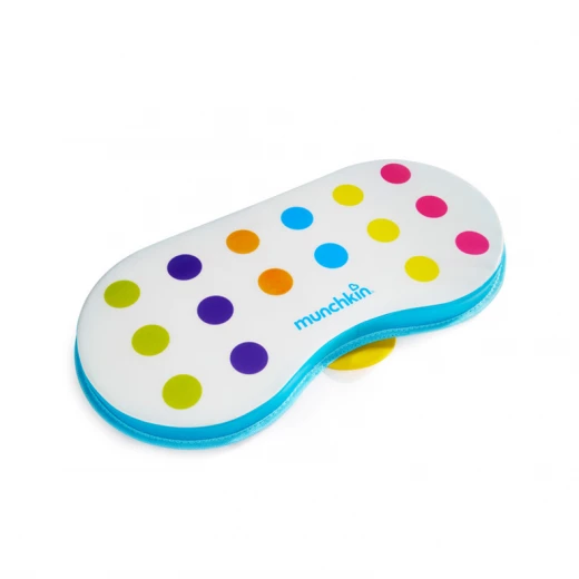 Munchkin Dandy Dots Non-Slip Bath Kneeler Munchkin Dandy Dots Non-Slip Bath Kneeler