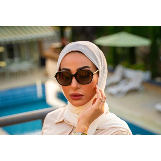 نظارات شمسية للنساء, موديل ليدي, باللون الأسود والفضي من ار كيو - ار كيو - Image 3