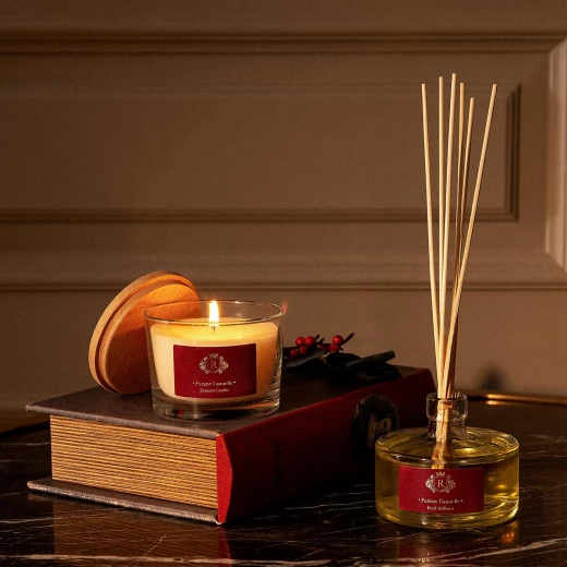 مجموعة شموع ومعطر جو 500 مل من مدام كوكو مجموعة شموع ومعطر جو 500 مل من مدام كوكو