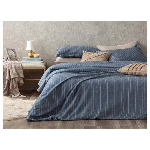 طقم غطاء لحاف مقاس كينج مصبوغ بخيوط لامعة ستارلايت, لون ازرق, 220* 240 سم, 4 قطع من انجلش هوم طقم غطاء لحاف مقاس كينج مصبوغ بخيوط لامعة ستارلايت, لون ازرق, 220* 240 سم, 4 قطع من انجلش هوم