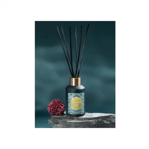 معطر غرف ستيك جرين ميدو, 95 مل من إنجلش هوم معطر غرف ستيك جرين ميدو, 95 مل من إنجلش هوم