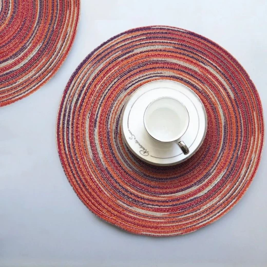 Armn Java Placemat, Red , 38 cm Armn Java Placemat, Red , 38 cm