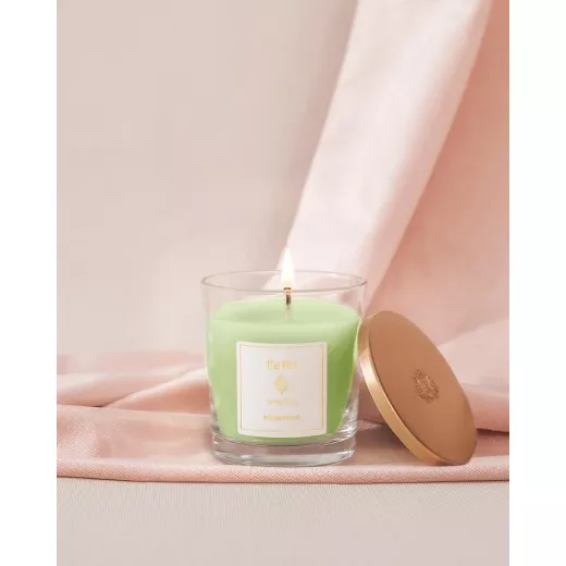 شمعة زجاجية معطرة برائحه شياي اخضر 120غرام من مدام كوكو شمعة زجاجية معطرة برائحه شياي اخضر 120غرام من مدام كوكو