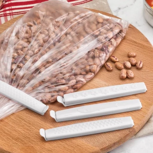 مشبك حقيبة ديورني (4 قطع) من مدام كوكو مشبك حقيبة ديورني (4 قطع) من مدام كوكو